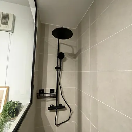 Apartment Luxury Flat With Parking Space *